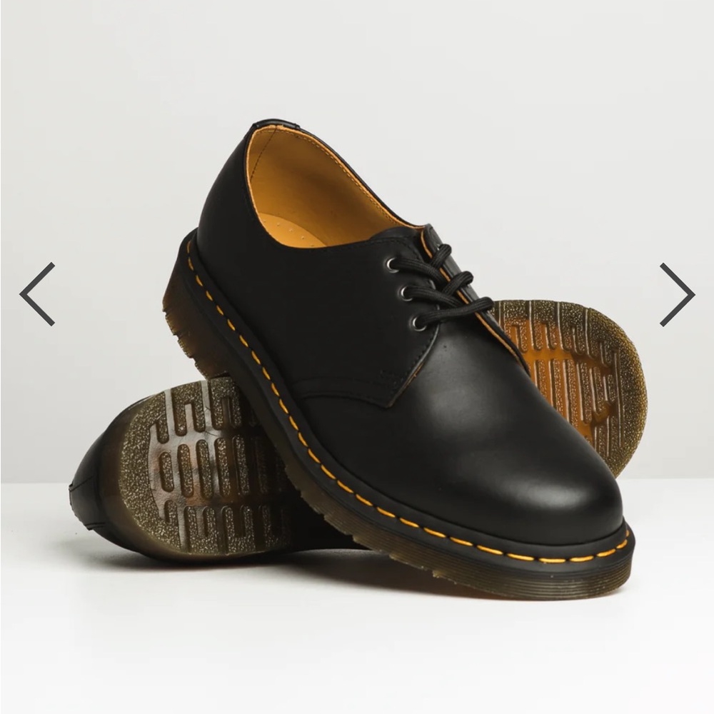 Dr. Martens Women’s 1461 Smooth Leather Oxford Shoes in Black